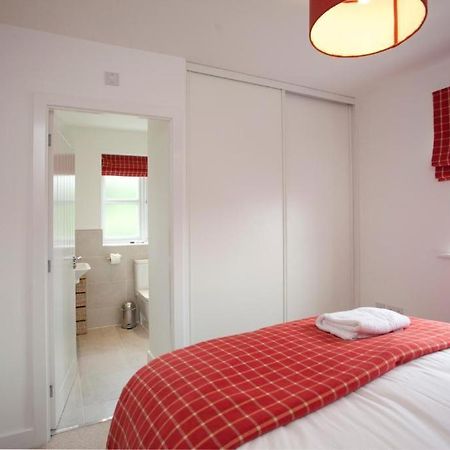 Dbs Serviced Apartments - The Mews Castle Donington Exterior photo