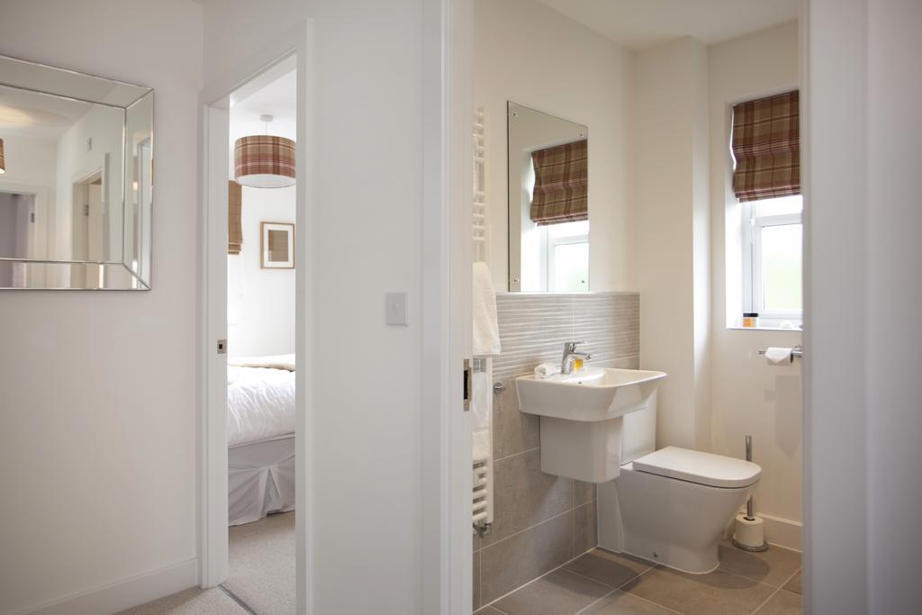 Dbs Serviced Apartments - The Mews Castle Donington Exterior photo